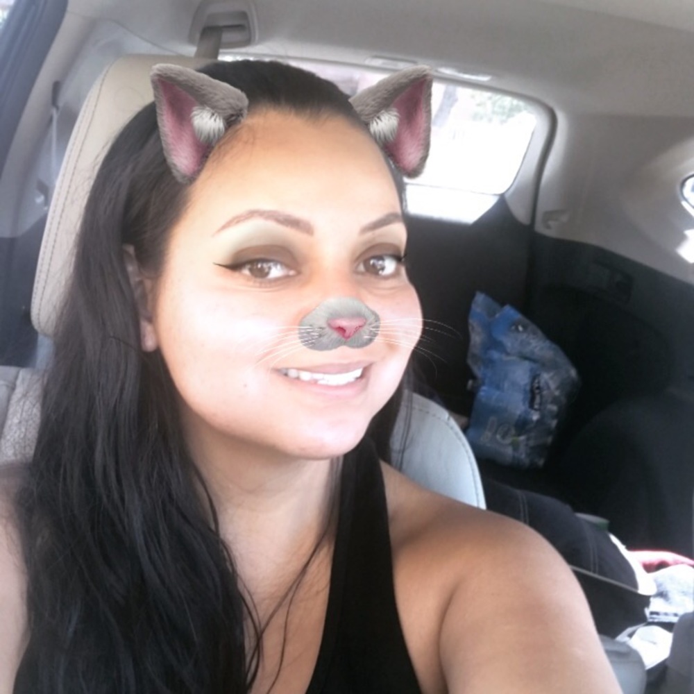 Meet your Posher, Kenikenia